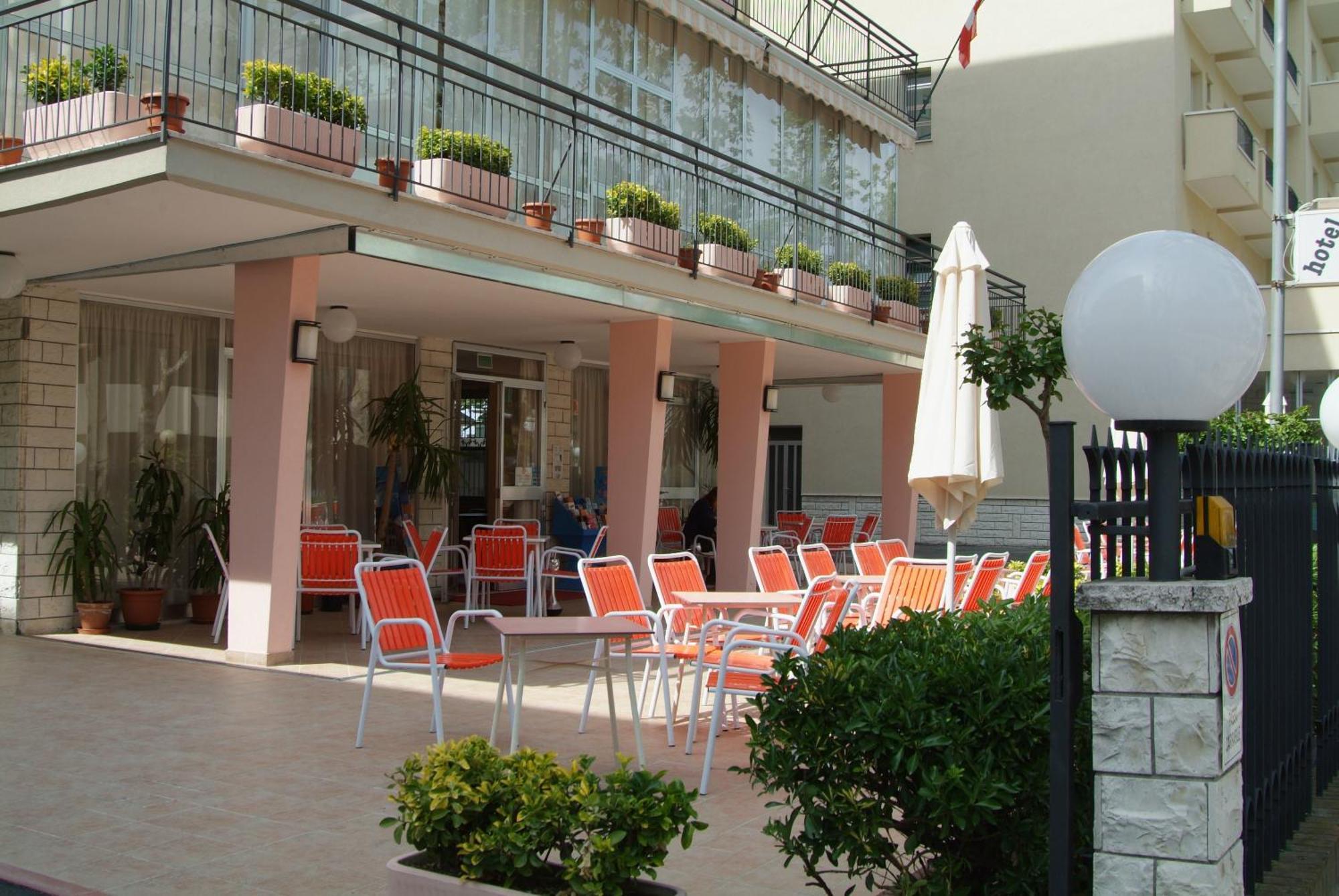 Hotel Euromar リミニ エクステリア 写真